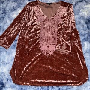 ANDREE BY UNIT Velvet Tunic in Mauve